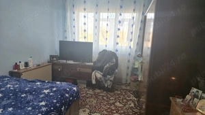 Apartament cu 3 camere in zona Micro 38 - imagine 2