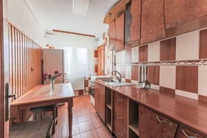 Apartament 2 camere, decomandat, 64 mp, etaj 4/4 - imagine 3