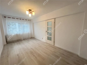 Apartament renovat cu 2 camere decomandate si balcon zona Rahovei