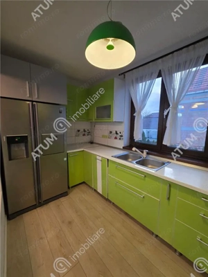 Casa cu 5 camere teren 600 mp si spatiu comercial zona Turnisor - imagine 16