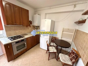 Apartamemt 3 camere decomandat CETATE Stadion, cu balcon, parcare, mobilat si utilat complet - imagine 11