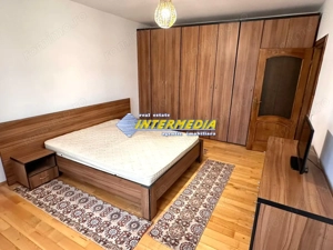 Apartamemt 3 camere decomandat CETATE Stadion, cu balcon, parcare, mobilat si utilat complet - imagine 10