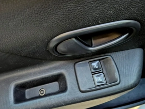 Dacia Logan 2019, 1.0 SCe SL Plus, Benzina Manuala, 73CP - imagine 17