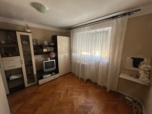 Apartament 3 camere, decomandat - zona Cetate - imagine 6
