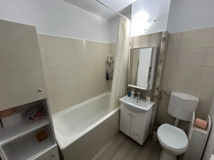Apartament 3 camere, decomandat - zona Cetate - imagine 7