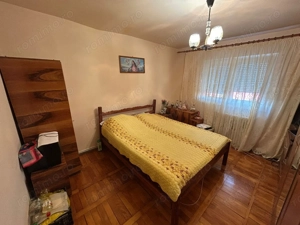 Apartament 3 camere, decomandat - zona Cetate - imagine 5