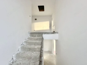 Duplex cu 3 camere - Curte generoasa 443 mp - Mosnita - imagine 9