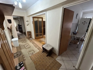 Apartament 3 camere, etaj 1 - zona Centru - imagine 8