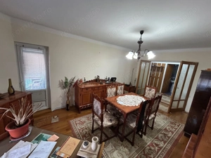 Apartament 3 camere, etaj 1 - zona Centru - imagine 2