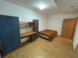 Apartament 3 camere -  zona Tolstoi