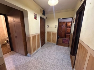 Apartament 3 camere, etaj 3 - zona Cetate - imagine 10