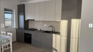 De închiriat apartament cu 2 camere + 20 mp grădină l Torontalului