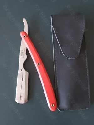 Vând brici profesional ,cu husa nou !