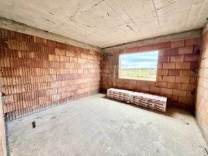 Casa individuala de 183 mp utili la rosu - Ianova - imagine 7