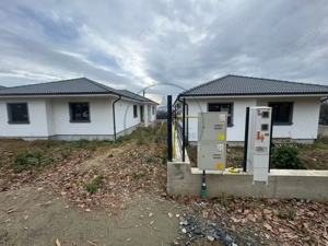 Case Noi la Cheie în Zona Valea Rusului – 117 mp Utili, 450 mp Teren - imagine 2