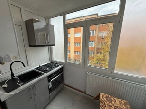 Închiriez apartament 2 camere - imagine 5