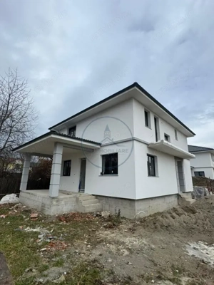 Proiect Rezidențial – 7 Case Însiruite în Zona Valea Rusului