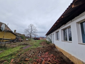 Spre vanzare 2 case in localitatea Alios timisoara 