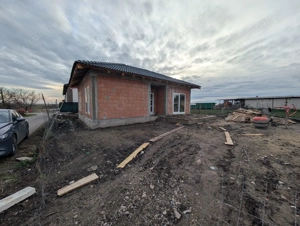 Casă individuală | Parter | Toate utilitatile | Finisaje premium | Curte | Pod