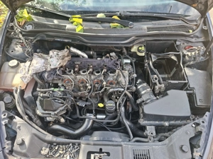 Dezmembrez volvo v50 2.0D - imagine 2