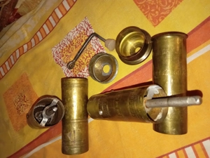 Rășnită cafea alamă vintage - imagine 2