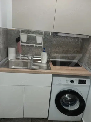 Garsoniera mobilat modern de inchiriat, centrala proprie, zona UMF - imagine 3