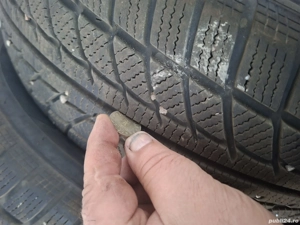 vând anvelope iarnă 215/65/16  - imagine 2