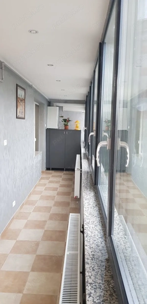 Vănd apartament cu 2 camere etaj 1 zona Modern - imagine 3