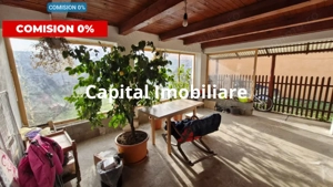 Casa Rogerius singur in curte, amenajata in doua apartamente