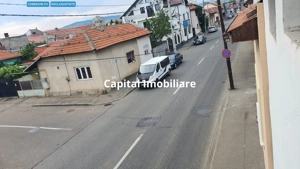 Casă duplex 5 camere/ Spatiu Comercial