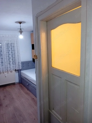 Garsoniera confort 3trei micuță drăguță, cochetă discretă zona A.Vlaicu lângă Piață Fortuna A10 bun - imagine 3