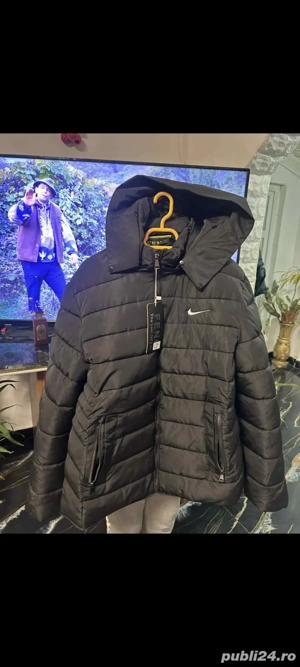 vind geacă NIkE de femei 4 xl nou nefolosit 150 lei 