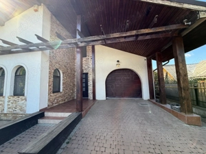 Proprietate Deosebita in Radauti . Casa de vanzare cu 1000mp2 teren direct proprietar Comision 0% - imagine 7