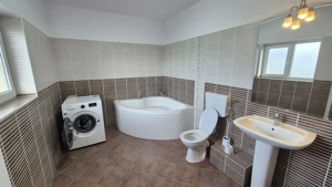 Casă cu 5 camere, 220 mp, teren 500 mp – Prelungirea Ghencea - imagine 9