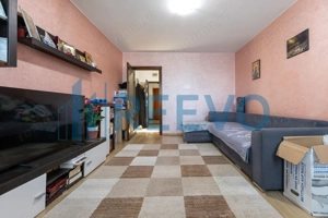 Apartament de vanzare cu doua camere, decomandat - str Cornisa Bistritei Bacau!