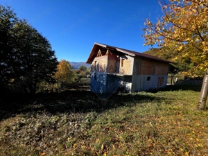 Casă / Vilă cu 5 camere de vânzare - imagine 2