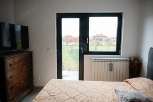 Casă / Vilă cu 5 camere de vânzare - imagine 9