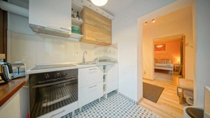 Casa cu 5 studiouri independente, terasa rooftop, vedere montana - imagine 19