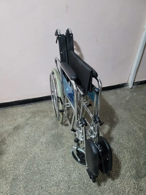 Scaun rulant pntru persoane cu dizabilitati, cu spatar rabatabil