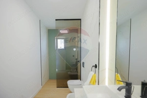 De vânzare Vilă cu 8 camere în Sânmartin, 290 mp util, teren 1100 mp - imagine 15