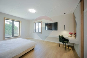 De vânzare Vilă cu 8 camere în Sânmartin, 290 mp util, teren 1100 mp - imagine 7