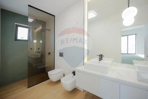 De vânzare Vilă cu 8 camere în Sânmartin, 290 mp util, teren 1100 mp - imagine 18