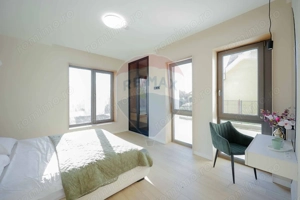 De vânzare Vilă cu 8 camere în Sânmartin, 290 mp util, teren 1100 mp - imagine 13