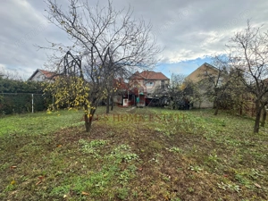 Investiție cu potențial: 2 apartamente + mansardă – Comison 0 - imagine 13