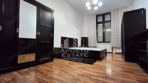 Apartament 2 camere Ultracentral Etaj 1, cu Garaj - imagine 2