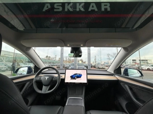 Tesla Model Y - imagine 12