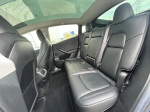 Tesla Model Y - imagine 17