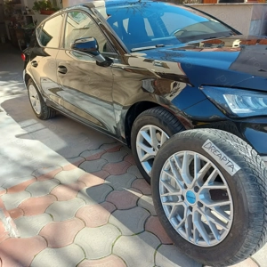 SEAT Leon  Style, primul proprietar, 1.0 TSI, 110CP, mai 2024, Manuala, 6 trepte, roti de iarna noi.