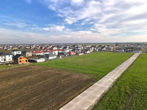 Loturi Intravilan In Rate Berceni | utilitati: curent, drum | #UG16 - imagine 2