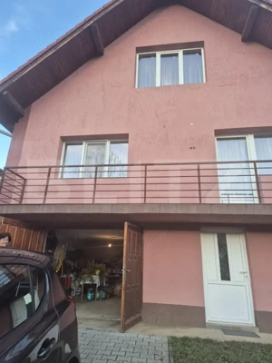 Casa spatioasa de vanzare in Sancrai cu 13 ari de teren